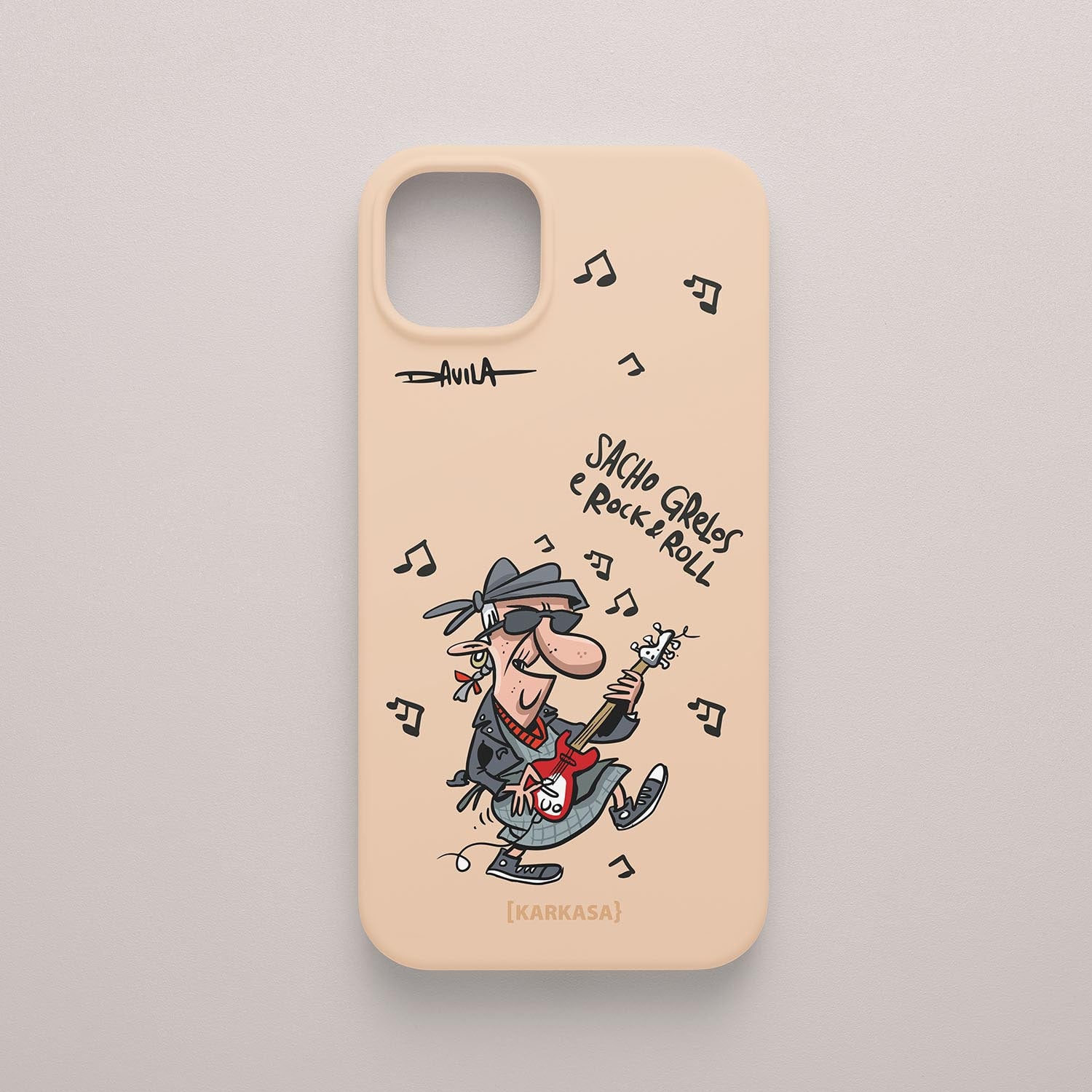 Funda movil rosa nude con abuela rockera, diseño original de Luis Davila.