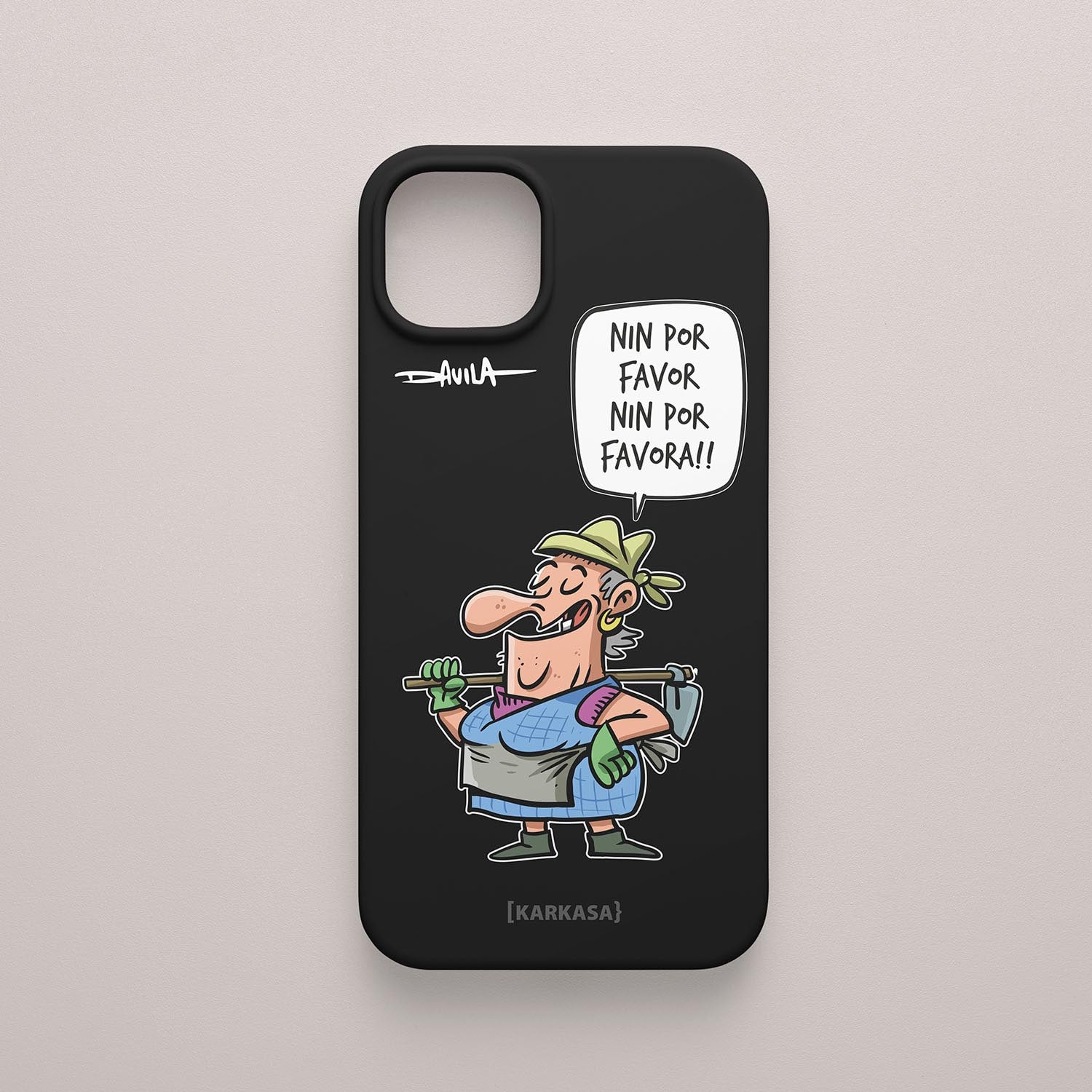 Funda de móvil negra con ilustración de Dora diciendo “Nin por favor, nin por favora!!”. Diseño gallego de Luis Davila con mucho carácter.