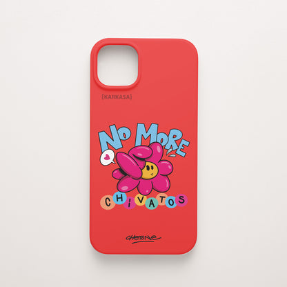 Funda de móvil de silicona roja con una flor rosa y el rótulo «No more chivatos», diseño No More Chivatos de Chetone Sánchez para KARKASA.