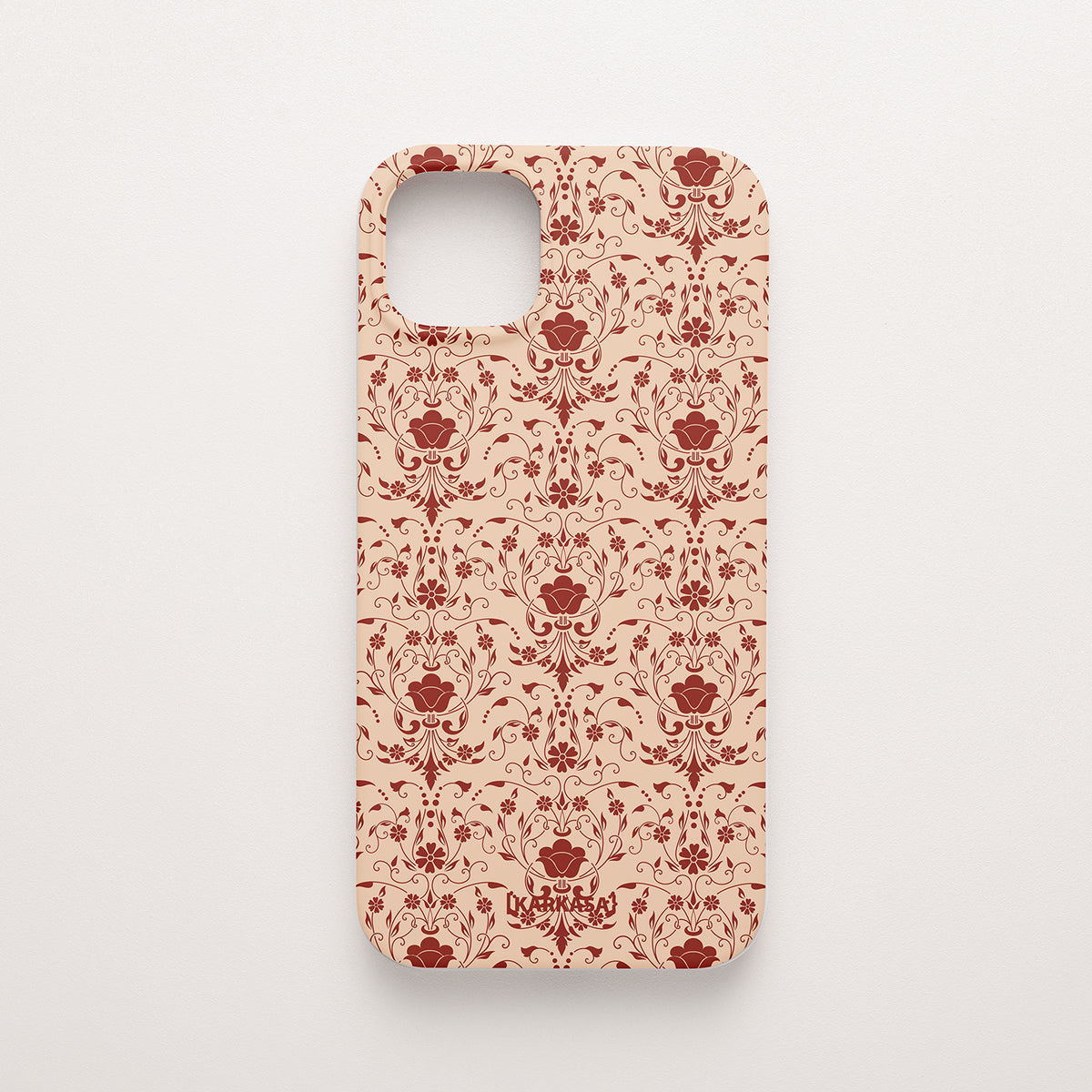 Funda de móvil Ornamento Nómada, diseño original de KARKASA, silicona rosa nude