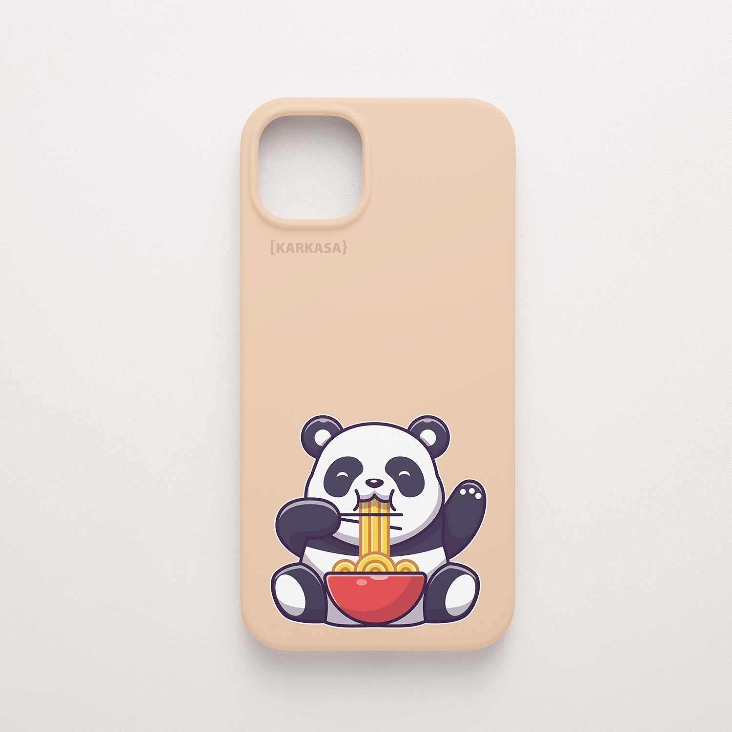 Funda KARKASA Silk Touch rosa nude con ilustración kawaii de un oso panda comiendo un bol de ramen. Carcasa de estilo anime japonés.