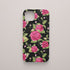 Funda móvil Rosas de Ensueño KARKASA en Silk Touch negra con diseño floral de rosas rosas y hojas verdes