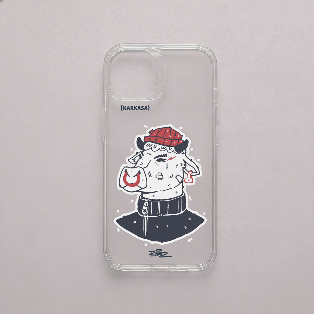Funda de móvil transparente con la Vaca de A Granxa, ilustración de RAMAZ con boina y chándal, de KARKASA.
