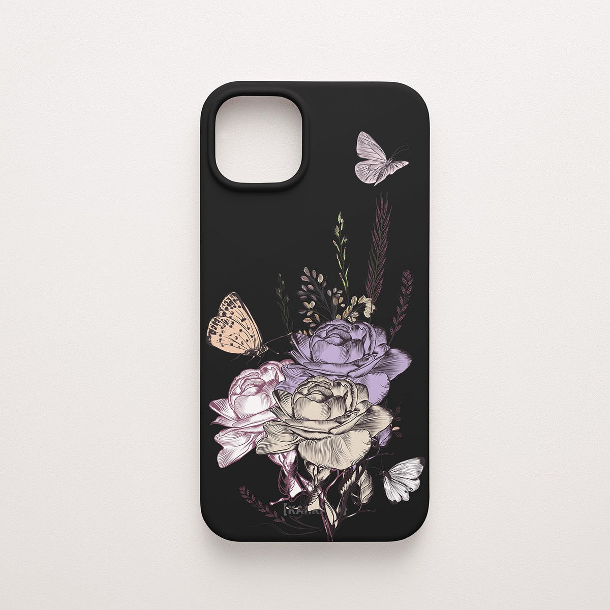 Funda KARKASA Silk Touch negra con ilustración estilo grabado antiguo de rosas y mariposas en tonos morados. Carcasa floral vintage.
