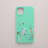Funda KARKASA Silk Touch verde menta con ilustración fina de dientes de león, flores silvestres, abejas y saltamontes. Carcasa diseño prado.
