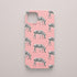 Funda KARKASA Silk Touch rosa chicle con estampado de cebras de cuerpo entero caminando en patrón. Carcasa diseño safari y naturaleza.