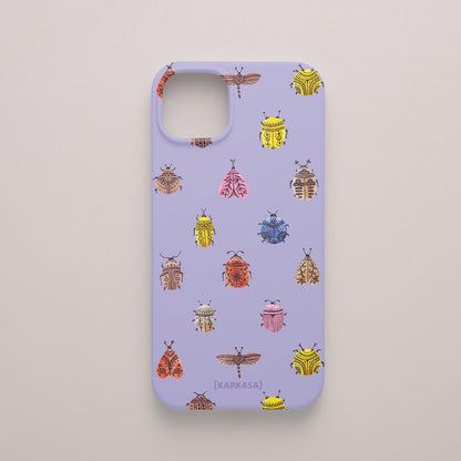 Funda KARKASA Silk Touch lila con patrón de escarabajos, polillas y libélulas coloridos con detalles tribales. Carcasa diseño boho nature.