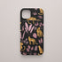 Funda KARKASA Silk Touch negra con estampado de leopardos dorados y hojas tropicales en tonos rosas y lilas. Carcasa diseño jungla chic.