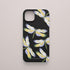 Funda KARKASA Silk Touch negra con estampado de libélulas doradas con alas detalladas. Carcasa estilo joyería botánica.
