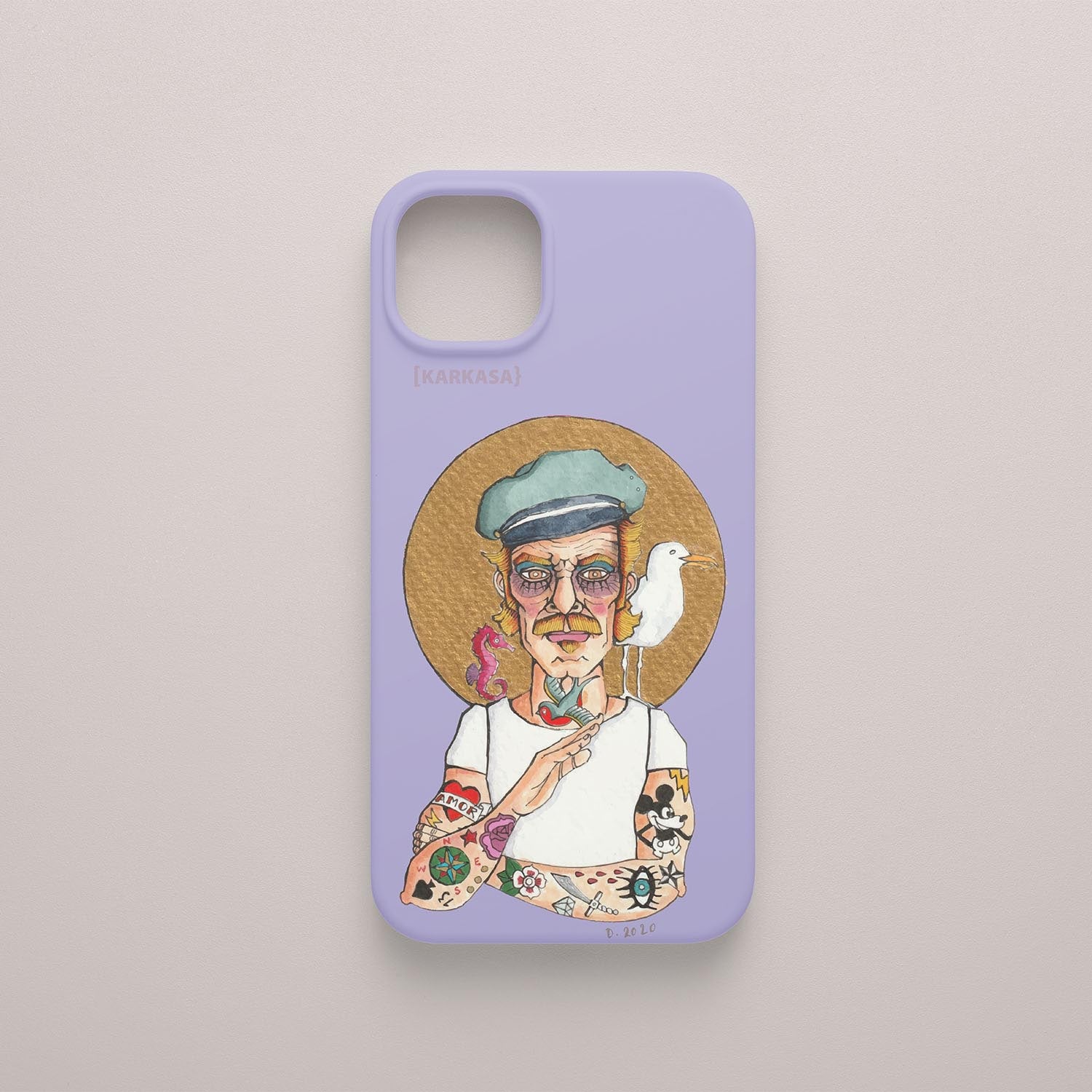 Funda KARKASA lila con ilustración del artista Daniel Buitrón: marinero tatuado estilo old school con una gaviota en el hombro.