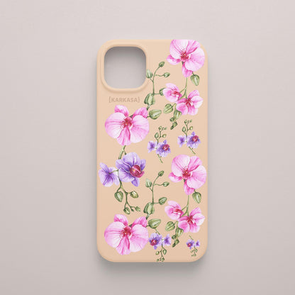 Funda KARKASA Silk Touch rosa nude con pintura de orquídeas rosas y tallos verdes estilo acuarela. Carcasa floral artística.