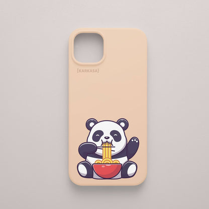 Funda KARKASA Silk Touch rosa nude con ilustración kawaii de un oso panda comiendo un bol de ramen. Carcasa de estilo anime japonés.