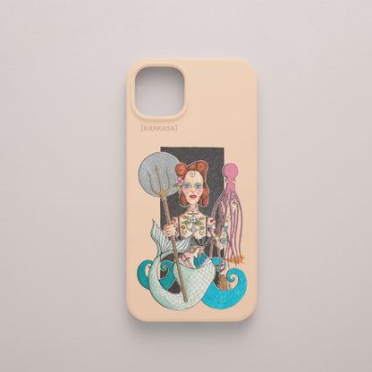 Funda KARKASA rosa nude con ilustración del artista Daniel Buitrón: sirena tatuada sosteniendo un tridente y rodeada por un pulpo.